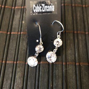 WOMEN'S PIERCED EARRINGS